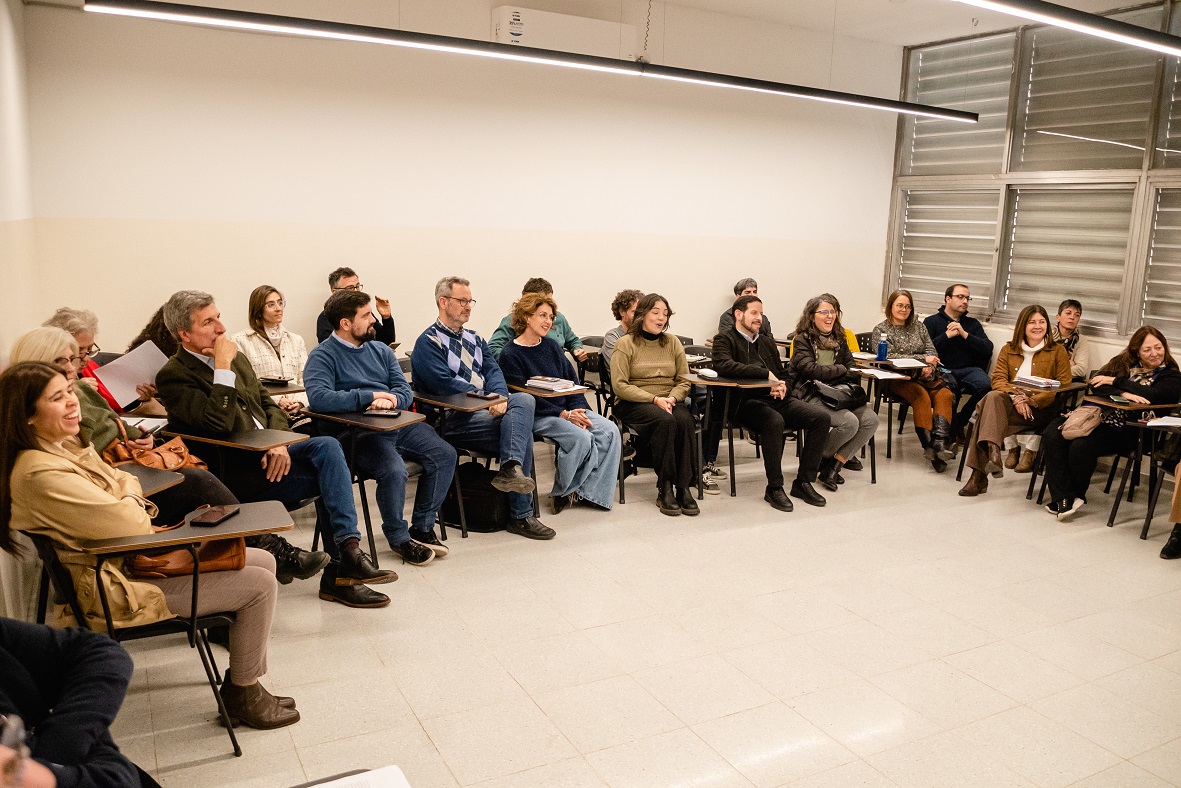 docentes-reunion-25.jpg