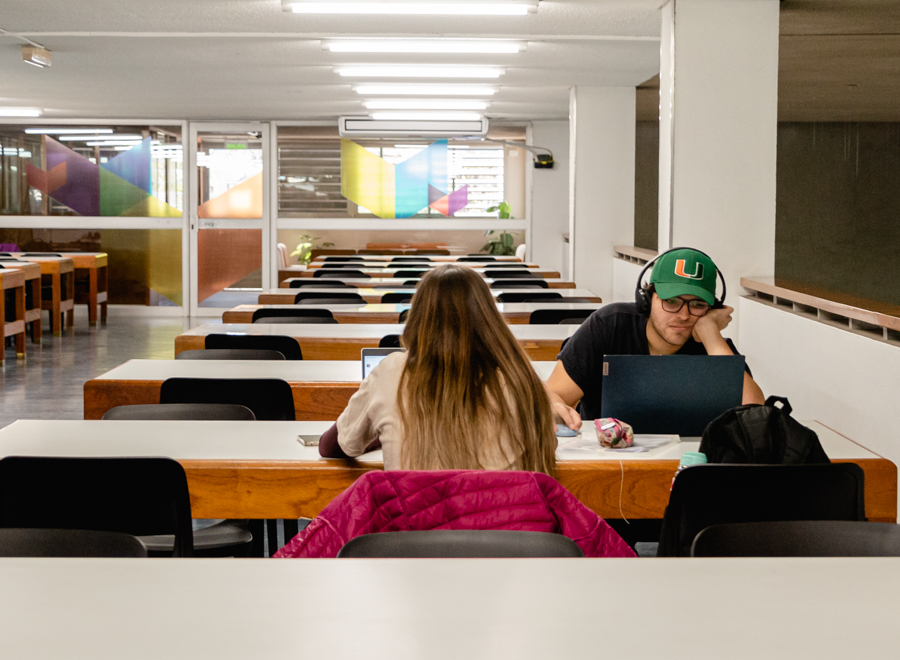 biblioteca estudiantes sala feb2025 02