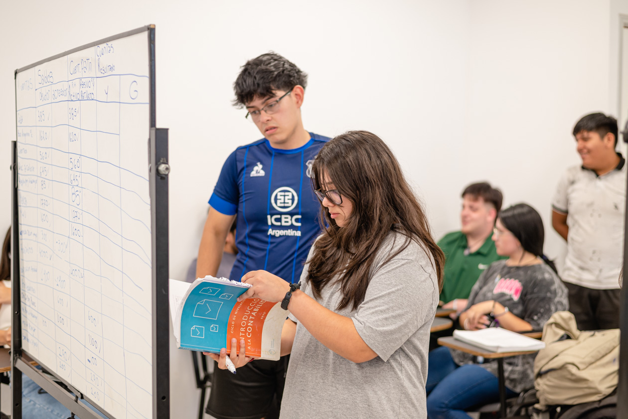 estudiantes feb 2025 04