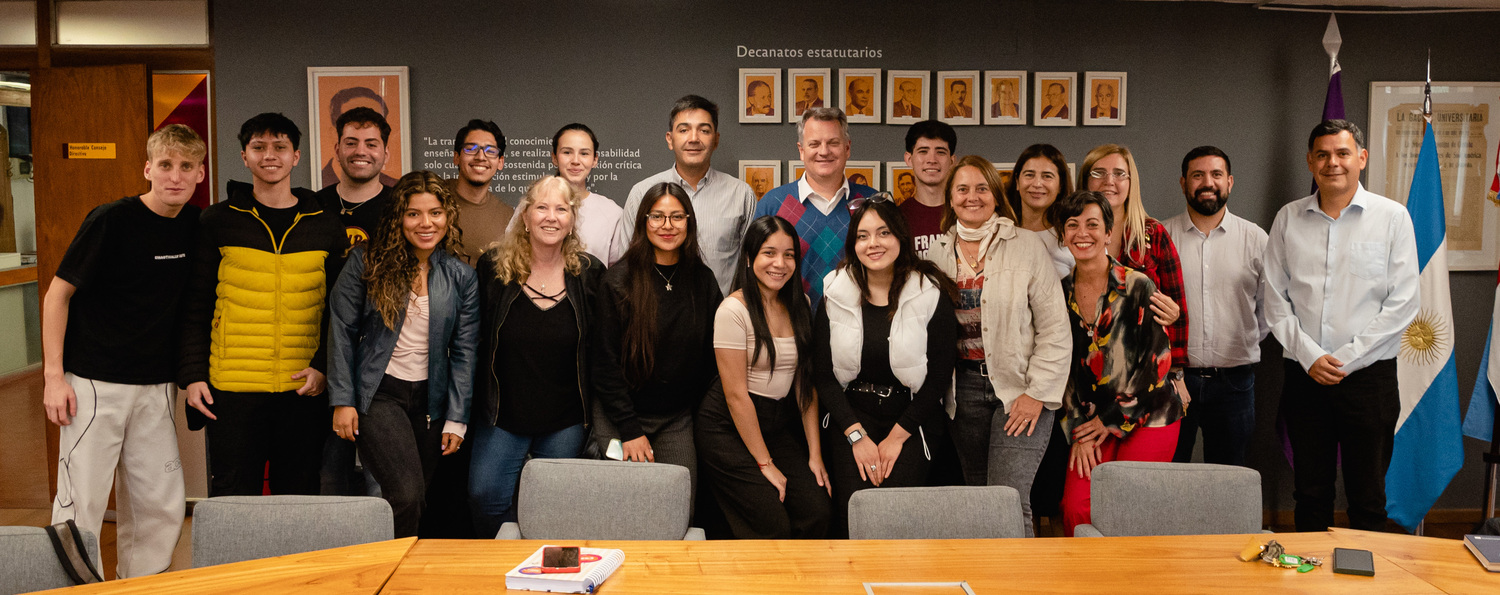 estudiantes internacionales fce marzo 2026 1260x460