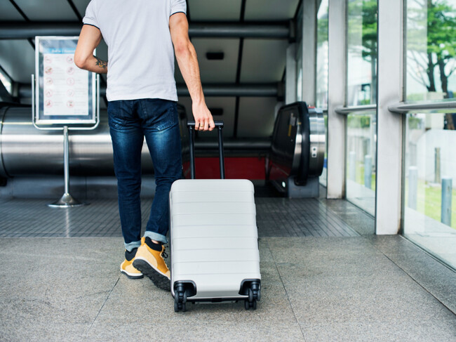 valija viaje internacionalizacion aeropuerto varon