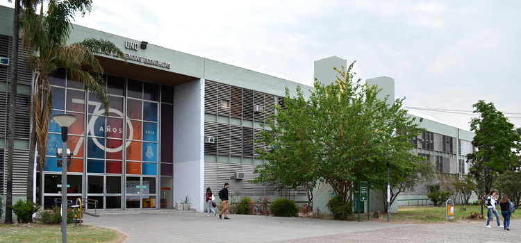 Facultad de Ciencias Económicas 70 años