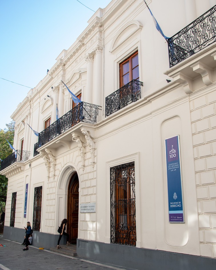 facultad derecho unc